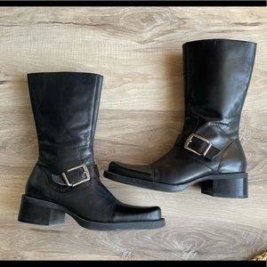 Black VINTAGE leather boots